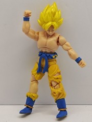 Dragon Ball | 5″ Evolve Super Saiyan Son Goku Battle Damage Action Figure