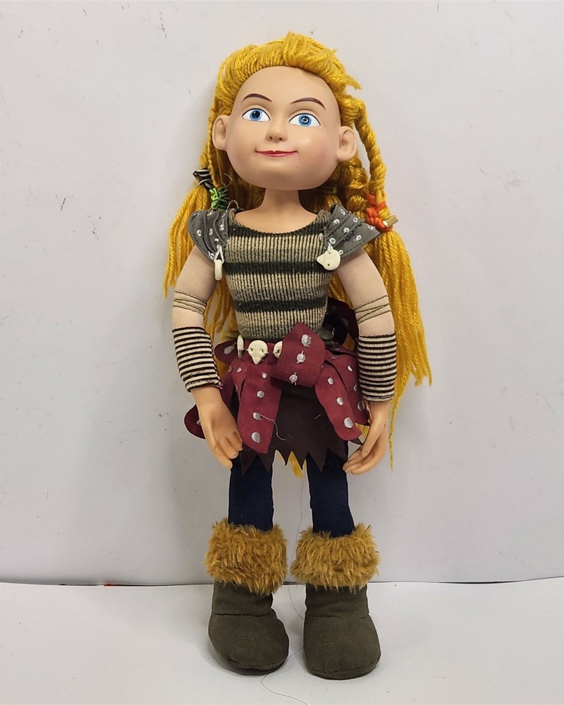 How To Train Your Dragon Astrid Plush Toy Bendable Arms & Legs Plastic Head 40cm