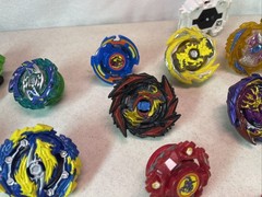 Lot of 20 Beyblade Tops Hasbro Collection Plus Rip Cords And Launchers