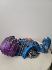 Marvel Legends Sentinel Scale Damage Dispaly