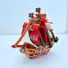 POP MART One Piece The Grand Line Series Roger Pirates Ship Figure – Oro Jackson