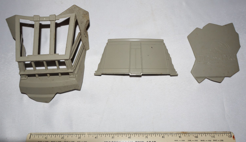 1993 Jurassic Park Command Compound Playset Parts Dino Battle Damage Lot Pieces