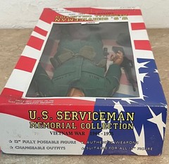 Soldiers of the World U.S. Serviceman Memorial Vietnam War Army 12″ Figure