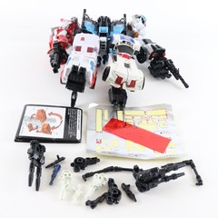 Defensor Autobot Transformers Takara Unite Warriors Guardian Action Figure