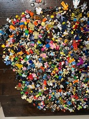 LOT OF 20+LBS OF ROBLOX FIGURES PARTS & PIECES