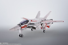 HI-METAL R VF-1J Armored Valkyrie (Hikaru Ichijyou Model) Revival Ver Figure NEW