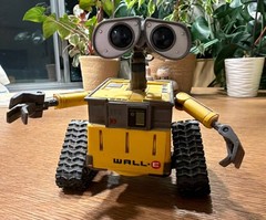 WALL-E Interactive Thinkway Disney Pixar iDance 6″ Desk Toy