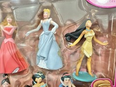DISNEY Princess Figurines 8-Piece Set Disney Store Exclusive Complete (Box Wear)