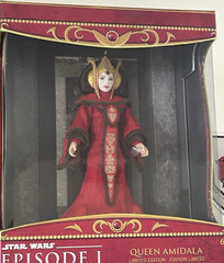 Star Wars Episode I Queen Amidala Limited Edition Boxed Action Figure
