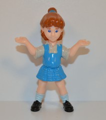 RARE 1996 Jenny 4.5″ McDonald’s EUROPE Action Figure Disney Oliver & Company