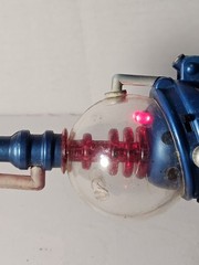 Mars Attacks! Brain Disintegrator Green Ray Gun- works Great!! 1996