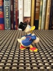 Disney Duck Tales Scrooge McDuck 2.25″ Tall PVC Figure 1991 Kellogg’s