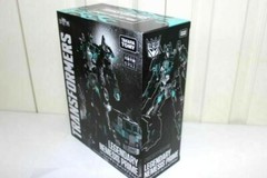 RARE TRANSFORMERS Legendary Nemesis Prime Figure Exclusive to JAPAN