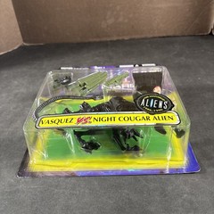 NIGHT COUGAR ALIEN VS VASQUEZ KENNER VINTAGE 1996 ACTION FIGURE TWO PACK NEW