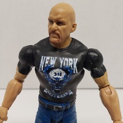 2018 Mattel WWE Stone Cold Steve Austin Basic Battle Packs Series 67 Figure