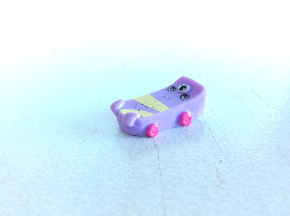 Shopkins KATIE SKATEBOARD Sport Petkins Figure, Season 5 #010