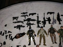 Lot Of 9 Action Figure Army Men With A Lot Of Accessories Pre-owned