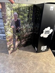 1-6 Threezero Carol Peletier With Box And Accessories Displayed Only