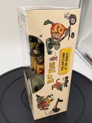 VRHTF RARE ED “BIG DADDY” ROTH RAT-A-TUDE RAT FINK FIGURE ON SKATE BOARD NIB