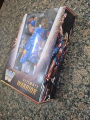 WWE Ringside Exclusive Elite Wrestlemania Ultimate Warrior Brand New Sealed…