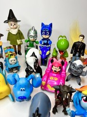 Toy Box Action Figure Vehicle Lot Disney PJ Mask Finding Nemo 28pc Mixed Lot # 3