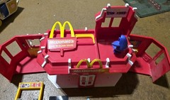 2003 CDI McDonalds Play Restaurant Playset McDonaldland Figures Accessories