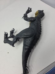 Mattel Jurassic World Slash N Battle Scorpios Rex Dino Escape Figure