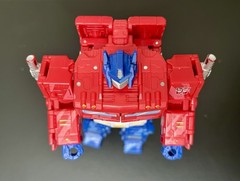 OPTIMUS PRIME Transformers SIEGE War for Cybertron WFC-S65 35th Anniversary!