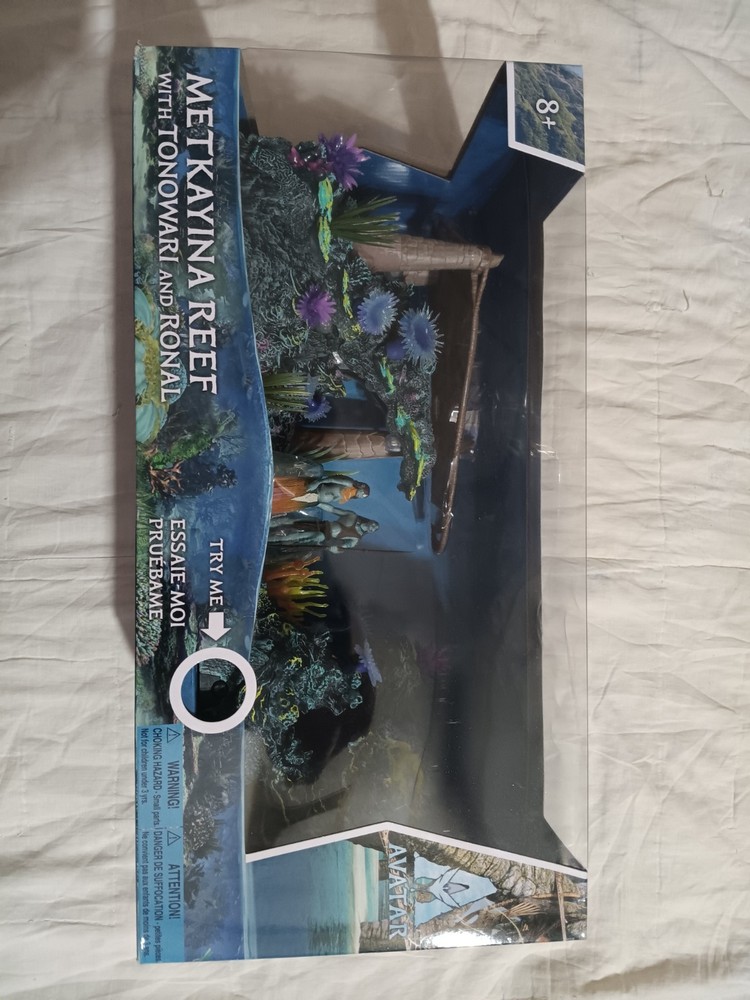 Avatar World of Pandora: Metkayina Reef with Tonowari and Ronal Figures NIB