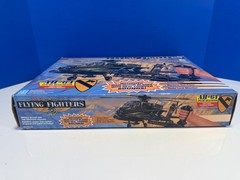 VTG Hasbro Flying Fighters AH-64 APACHE HELICOPTER “First Team” ~New