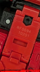 Transformers War For Cybertron WFC Kingdom Voyager Class Inferno Missing Gun