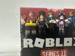 ROBL0X SERIES 11 Purple Sealed Blind Box Mystery Figure {R}