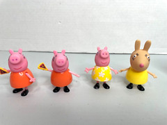 Peppa Pig’s Deluxe House Playset dollhouse & family + Friends set figures lot