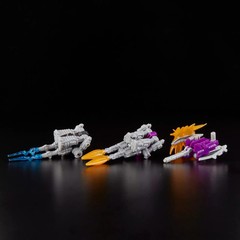 Hasbro Transformers WFC-S27 Skywarp Phantomstrike Squadron 4 Pack Set In Hand