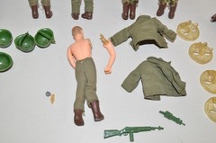 Vintage 1966 TOPPER TOYS THE TIGERS Action Figure Lot 6.5″ Tall With Accessories