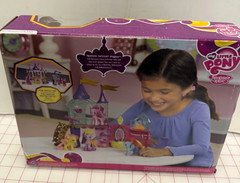 My Little Pony Friendship is Magic Crystal Princess Palace Twilight Sparkle NEW