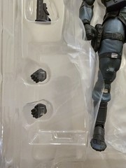 Max Factory Metal Gear Solid 2: Solid Snake Figma 243 Authentic Action Figure