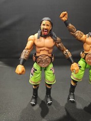 The Usos Jimmy And Jey Uso Elite Series 31 WWE Action Figures Bloodline