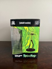 CultureFly Adult Swim – Rick & Morty TOXIC RICK Vinyl Figure 4.5″ w Box