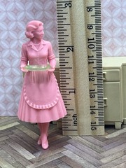 1:24 1950 Housewife Hostess Homemaker Figure Inspired by Marx