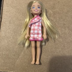 Mattel Barbie Family And Friends Club Chelsea Blonde Pink And White Dress Do