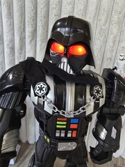 Star Wars Darth Vader And C3P0 Bots 26 In And 19 In WORK