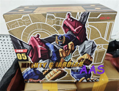 In Stock New TransArt BWM-05 Transmetal Optimal Optimus Primal Action Figure