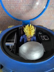 S.H.Figuarts Dragon Ball Z “FUTURE TRUNKS & CUSTOM 3D PRINTED TIME MACHINE”