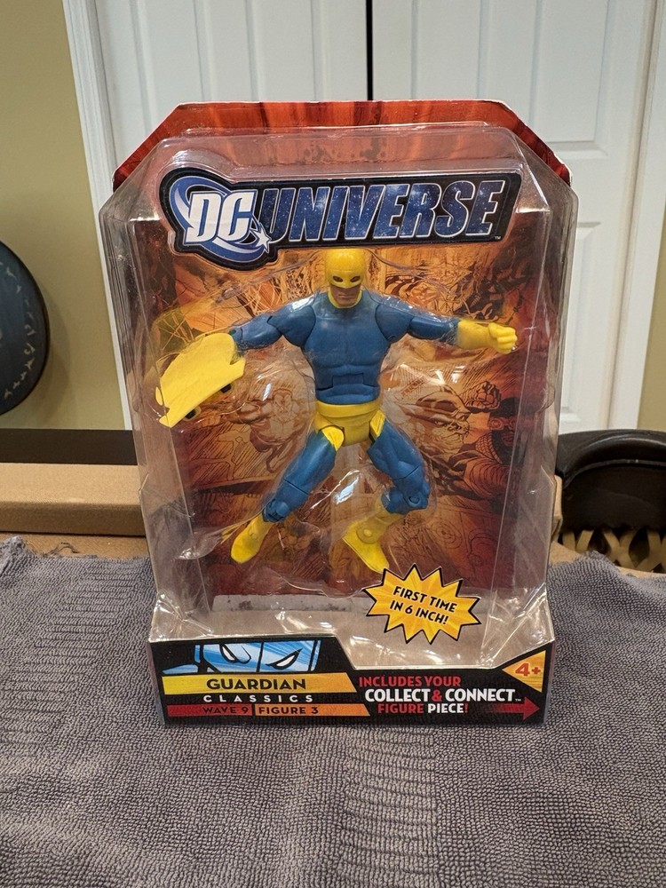 2009 Mattel DC Universe Classics Wave 9 Chemo CNC Guardian 6″ Figure