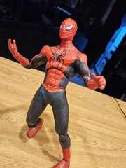 2004 Marvel Spider-Man Fully Jointed Action Figure Red and Black Plastic