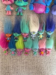 Dreamworks Trolls Movie Mixed Lot of 32 Figures Few Misc Accessories Toys Hasbro
