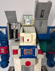 Vintage 1987 G1 Transformers Fortress Maximus – Body only with waist cannons