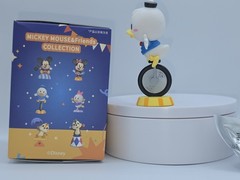 Donald Duck Disney Mickey Mouse & Friends Circus Series Blind Box Cake Topper