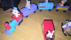 ERTL Shari Lewis Lamb Chop & Friends Figurine Lot And Train Cars 1994 Vintage